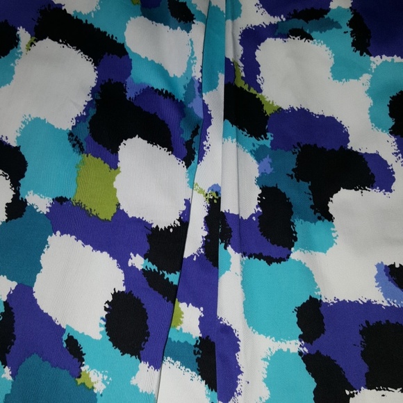 Beautiful pleated skirt - Picture 2 of 6